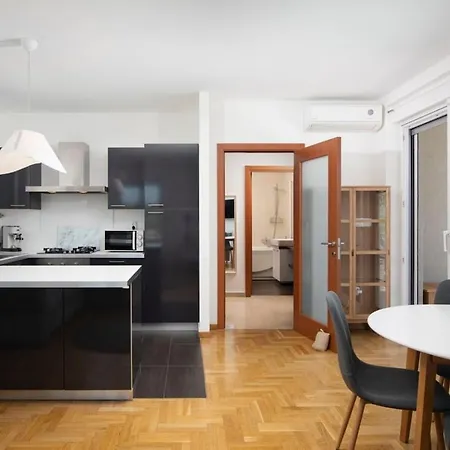 Daire With Big Open Terrace *