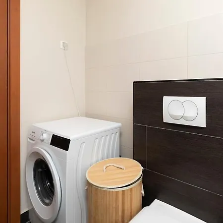 With Big Open Terrace Апартаменты Пула