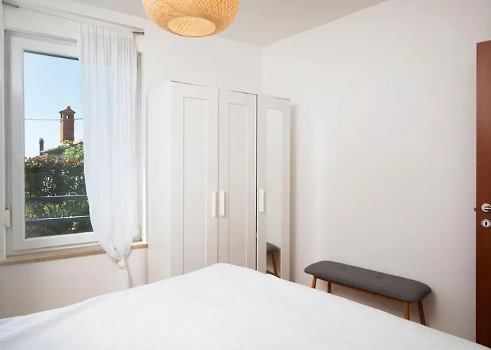 With Big Open Terrace Apartman Pula