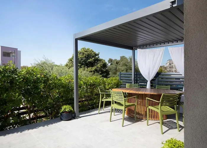 Apartman With Big Open Terrace *